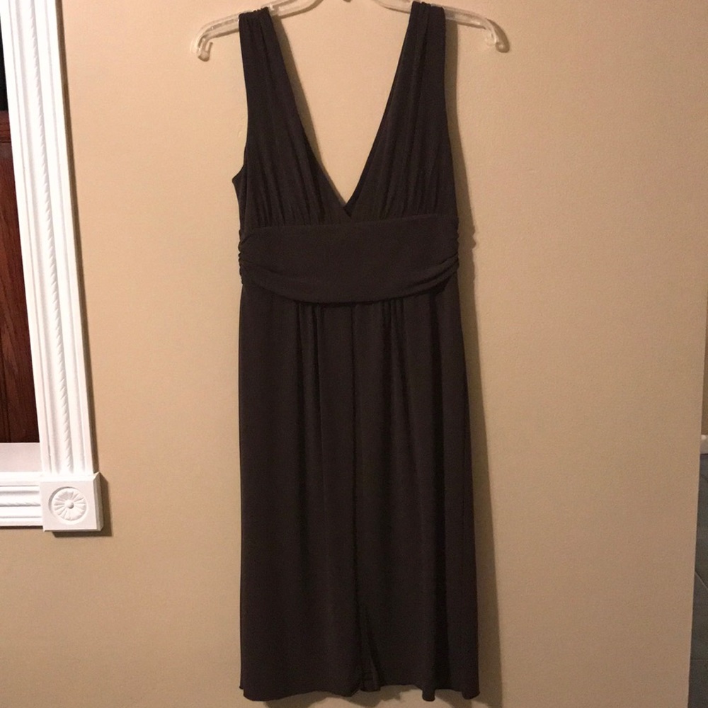 Moda Victoria’s Secret:  sleeveless gathered dress